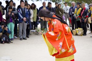 宮島清盛まつりが開催されました　今年は時子役で戸田菜穂さん