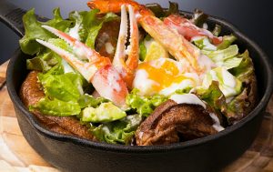 冬の味覚と人気食材の共演『蟹×牛肉料理フェア』リーガロイヤルホテル広島で開催