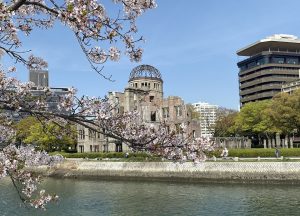 リーガロイヤルホテル広島×つばめ交通の「高級車プライベートツアー」開催