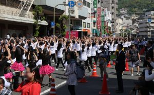 2023年の「呉みなと祭」は4年ぶりに完全復活！パレード、ステージ、グルメ屋台が勢揃い