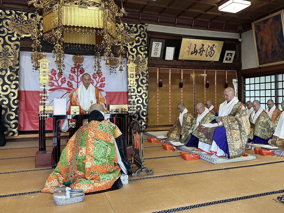 神職と僧侶が宗派を超えて平和を祈る、終戦80年の節目に「世界平和祈願祭」