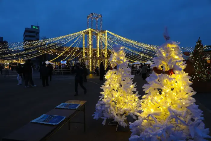 イチオシ：30万人が訪れた人気イベントが今年も登場！「ひろしまクリスマスマーケット2025」12/24・25は特別仕様