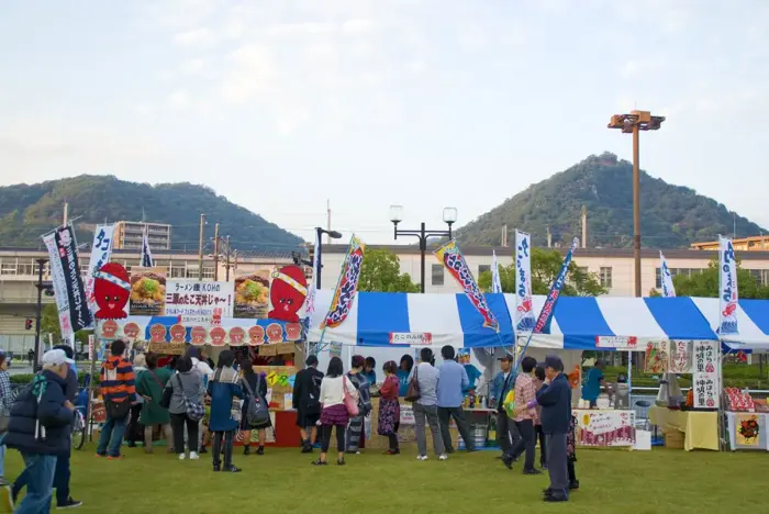 歴史・体験・グルメが融合！今年の天然モクズガニ鍋は日本料理の名店監修！「三原浮城まつり」