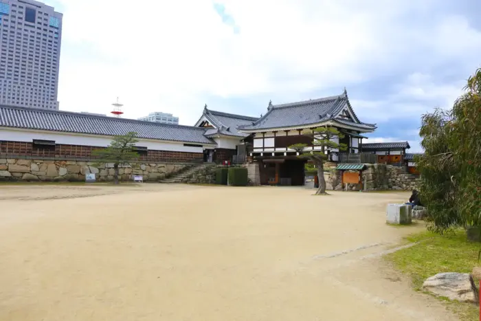 今しか撮れない！広島城で最後の天守コスプレイベント「城コス！広島きゃっする」