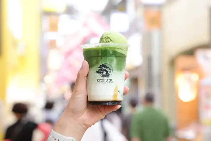 新着：抹茶好き必見！点てたて宇治抹茶とスイーツ提供開始「とろり天使のわらびもち広島店」