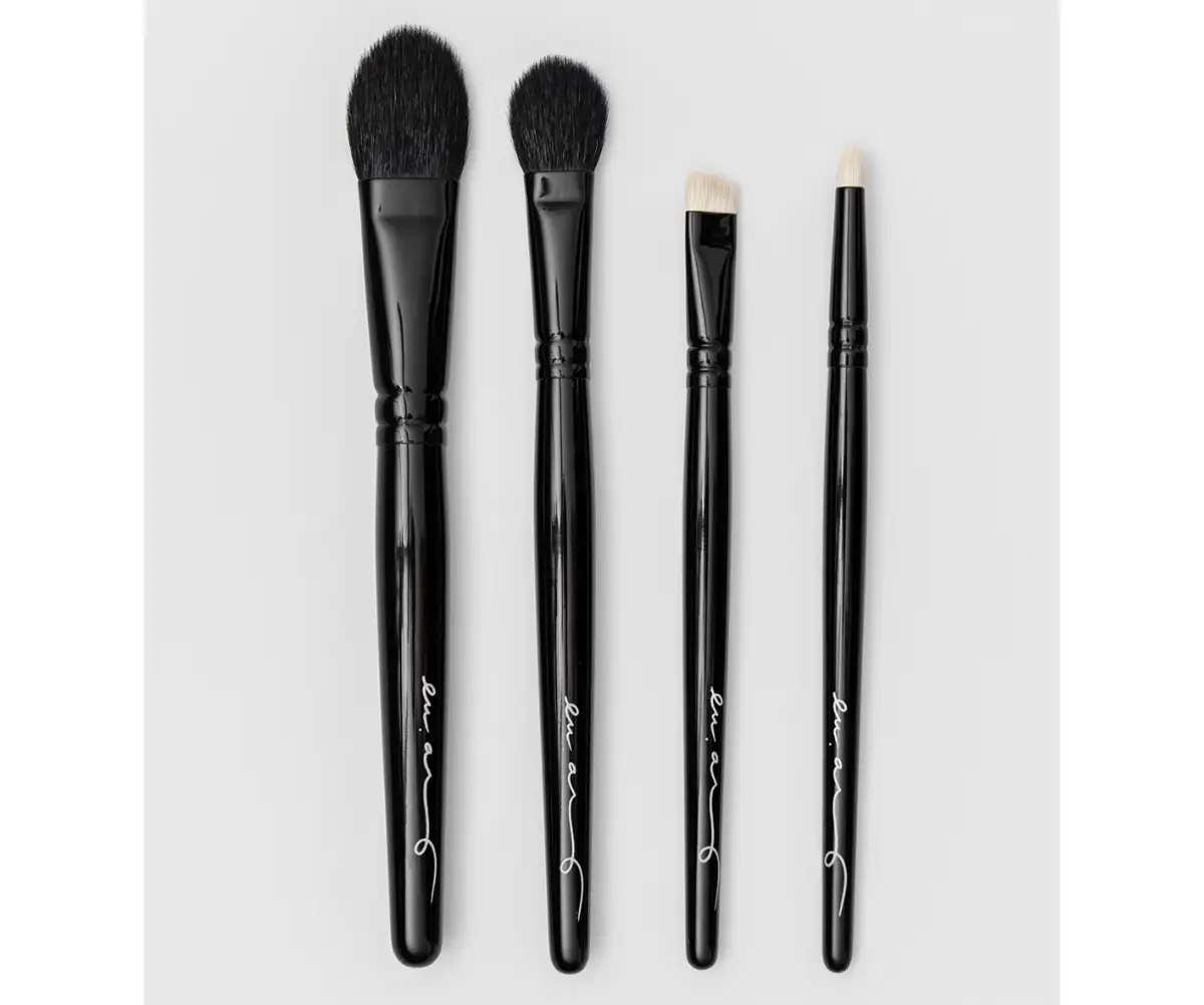 プロの感性と職人技が詰まった、毎日使える熊野メイクブラシの新ブランド「eu.a」誕生