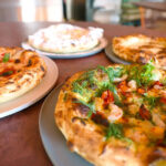 3/19グランドオープン！広島限定ピザは『レモン×牛バラ』！400℃ PIZZAで実食