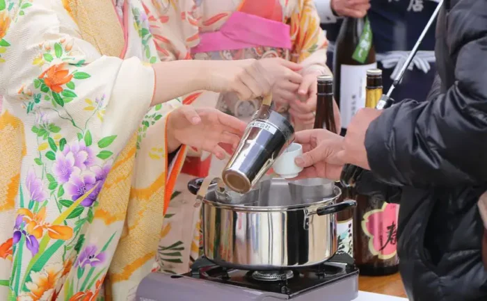 広島城閉城直前に23蔵元が集結する一日限りの地酒イベント「広島燗酒フェスティバル」